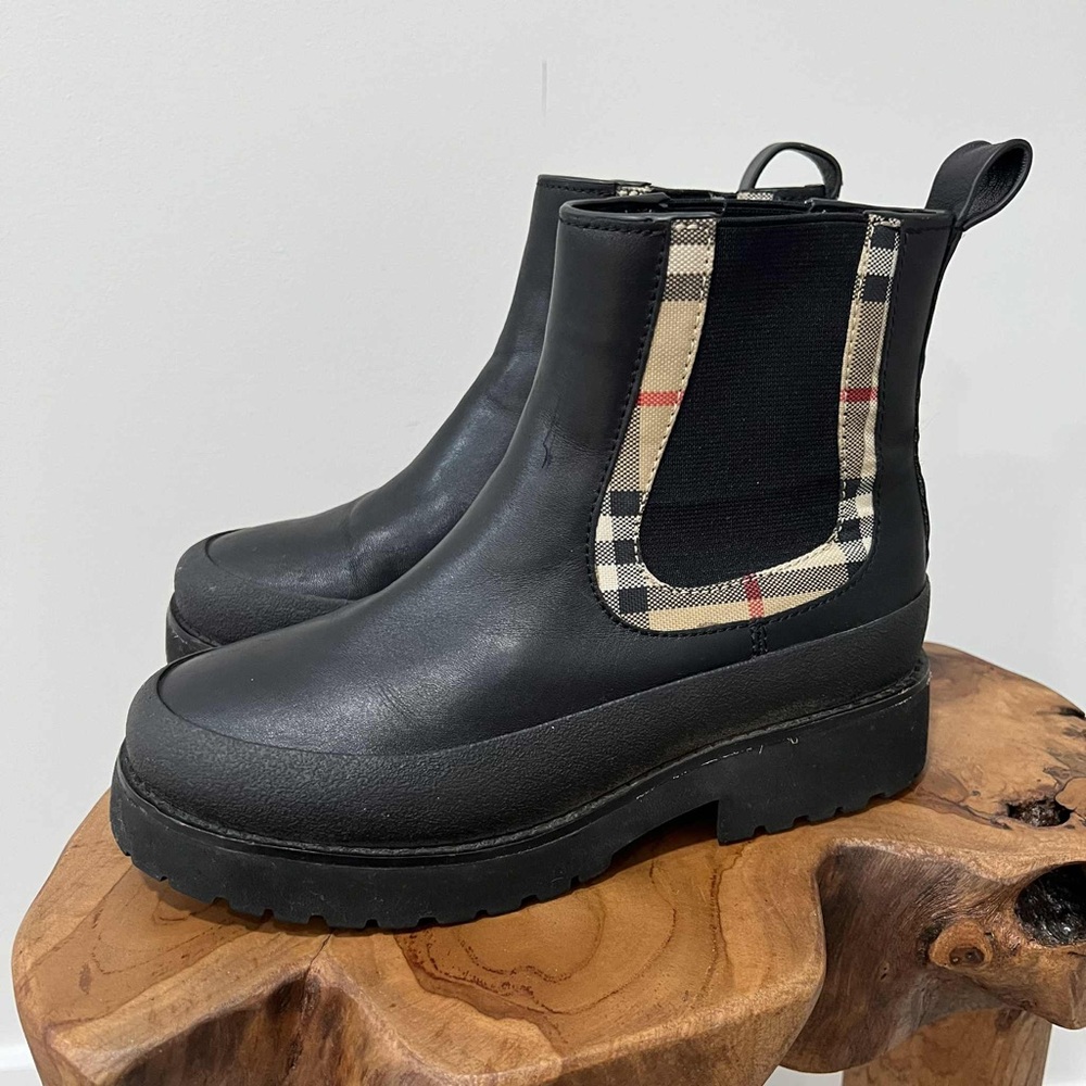 Burberry Girls Chelsea Boots Leather Nova Check Logo Sz 34